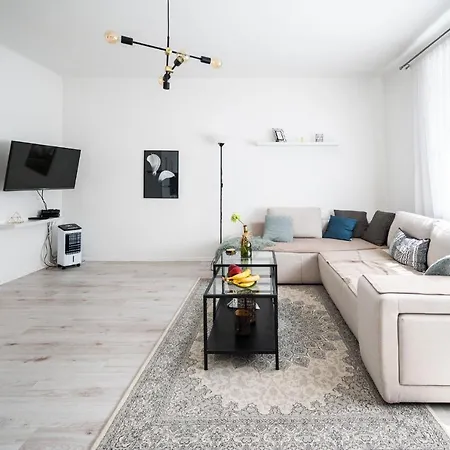Apartment Modern 1bdr Near Center Sarajevo